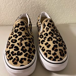 Women’s VANS Cheetah Print Size 6.5